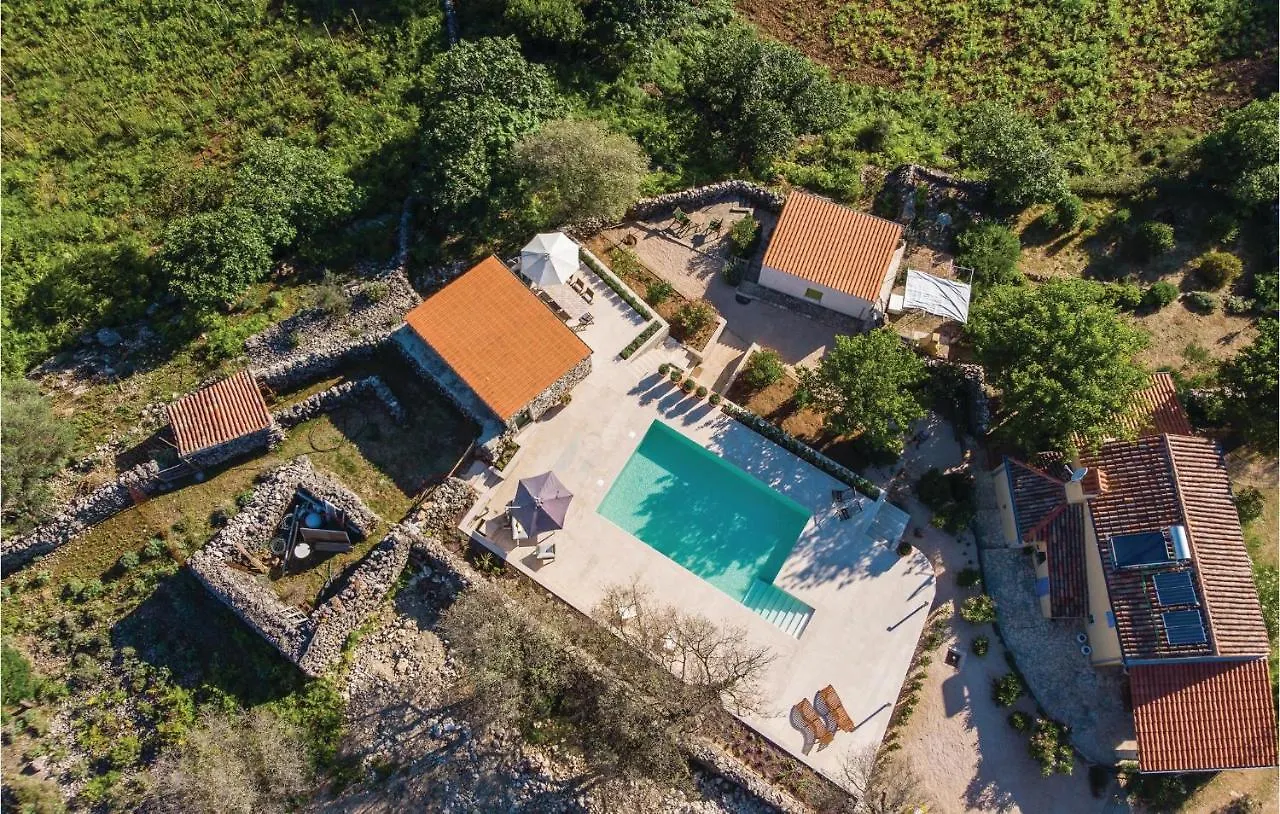Holiday home 2 Bedroom Lovely Home In Punta Kriza Nerezine