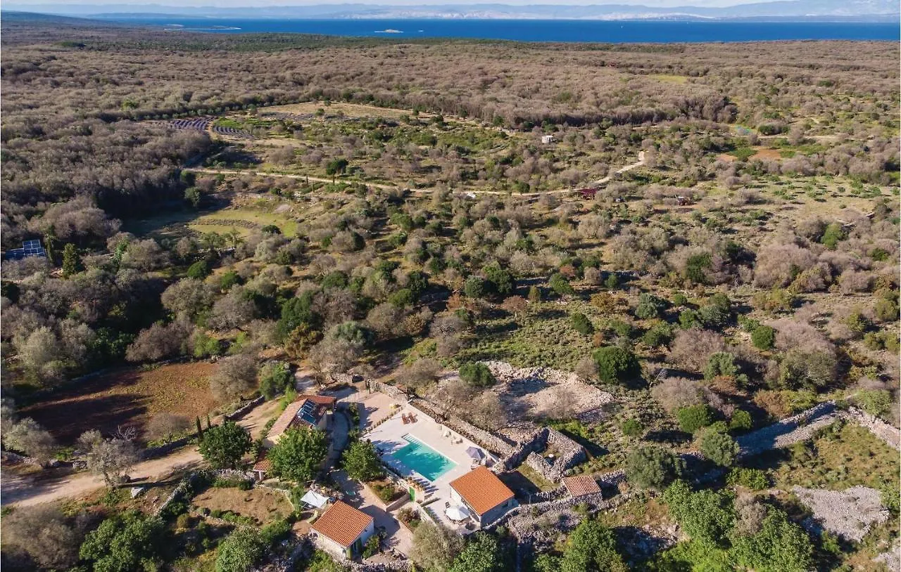 2 Bedroom Lovely Home In Punta Kriza Nerezine Croatia