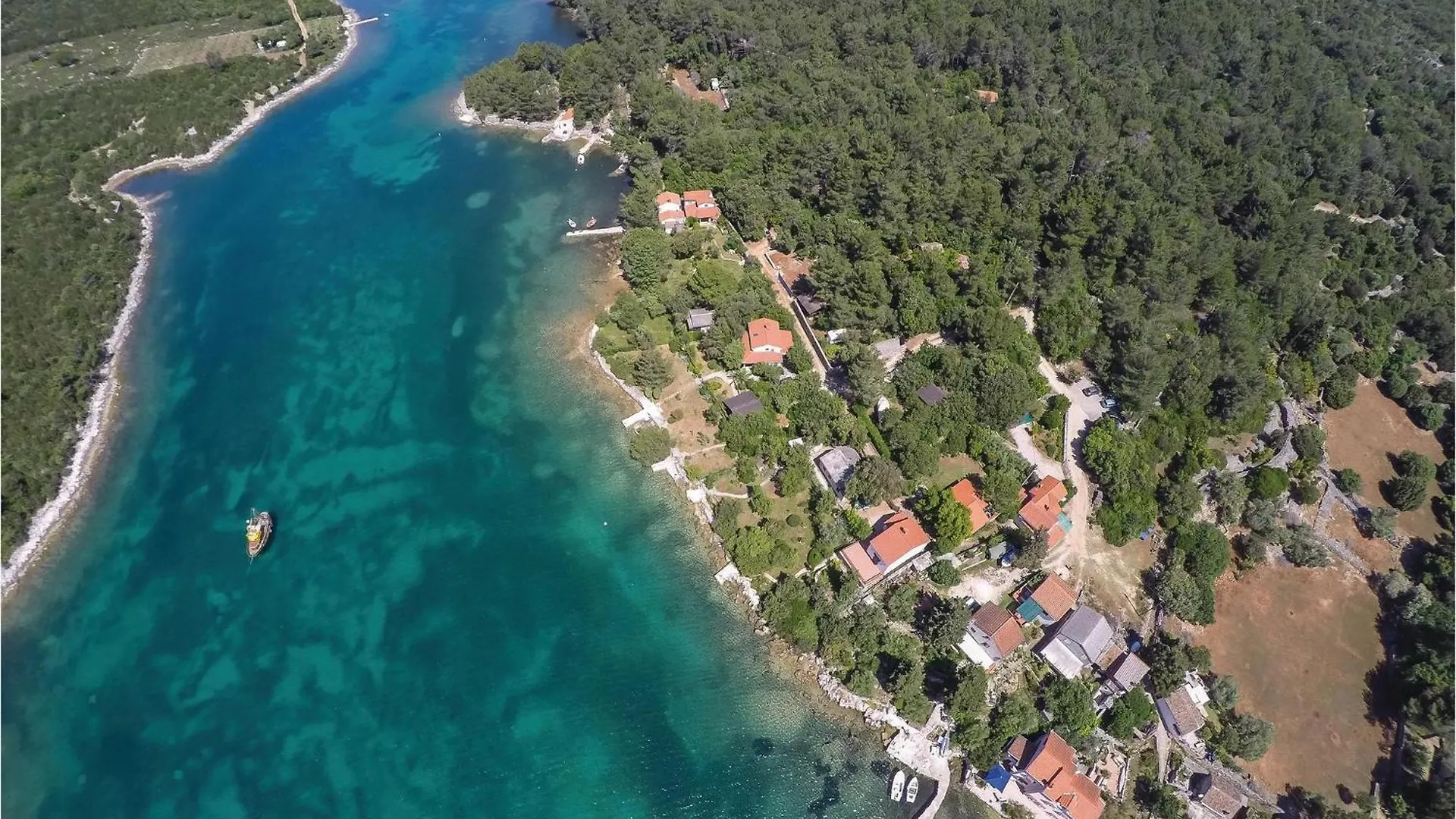 2 Bedroom Lovely Home In Punta Kriza Nerezine 0*,  Croatia