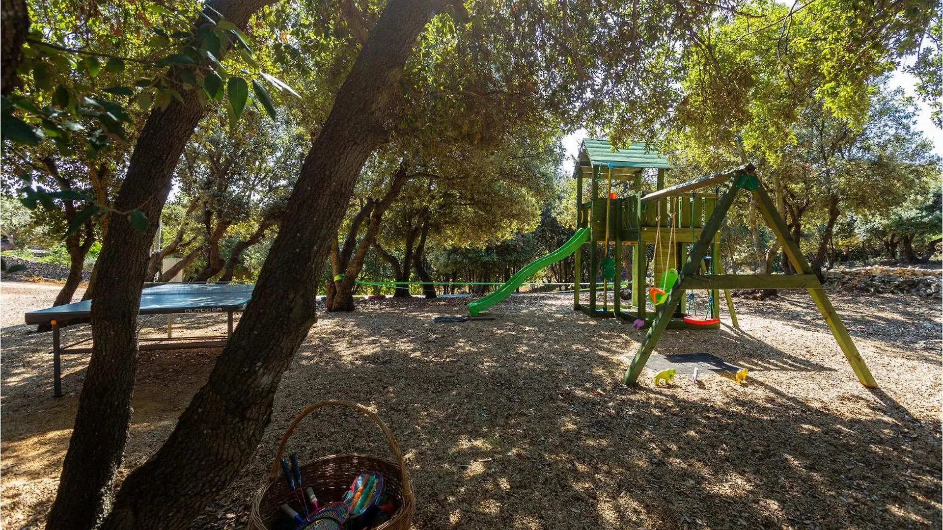 2 Bedroom Lovely Home In Punta Kriza Nerezine Holiday home