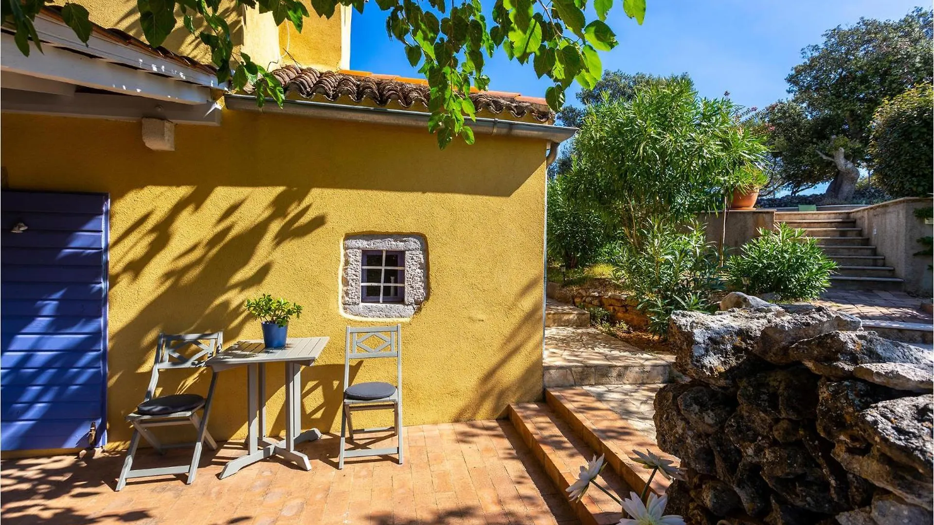 2 Bedroom Lovely Home In Punta Kriza Nerezine Holiday home