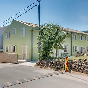 Apartman Danica, Nerezine